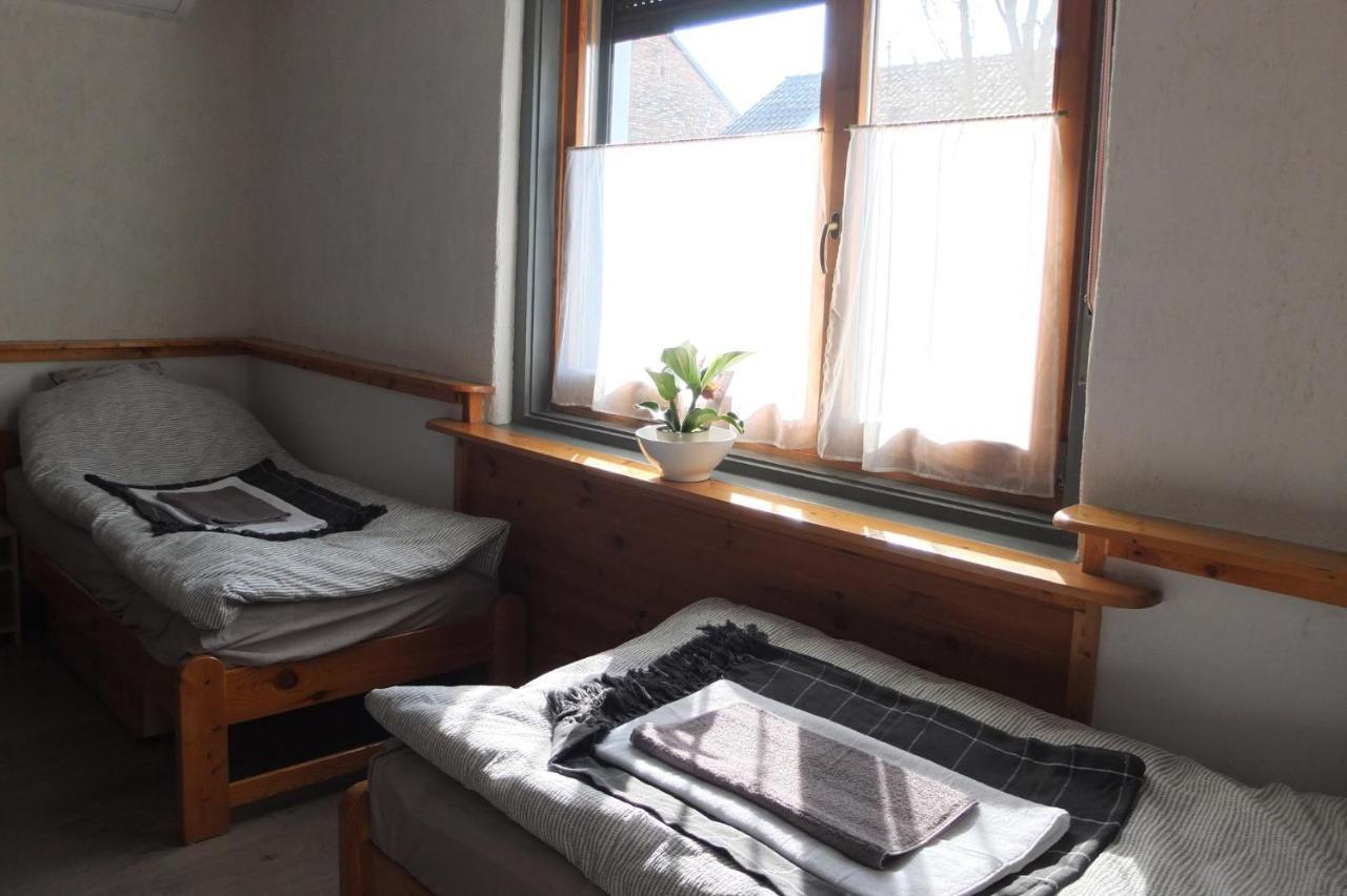 Muskatli Vendeghaz Apartment แซแก็ด ภายนอก รูปภาพ